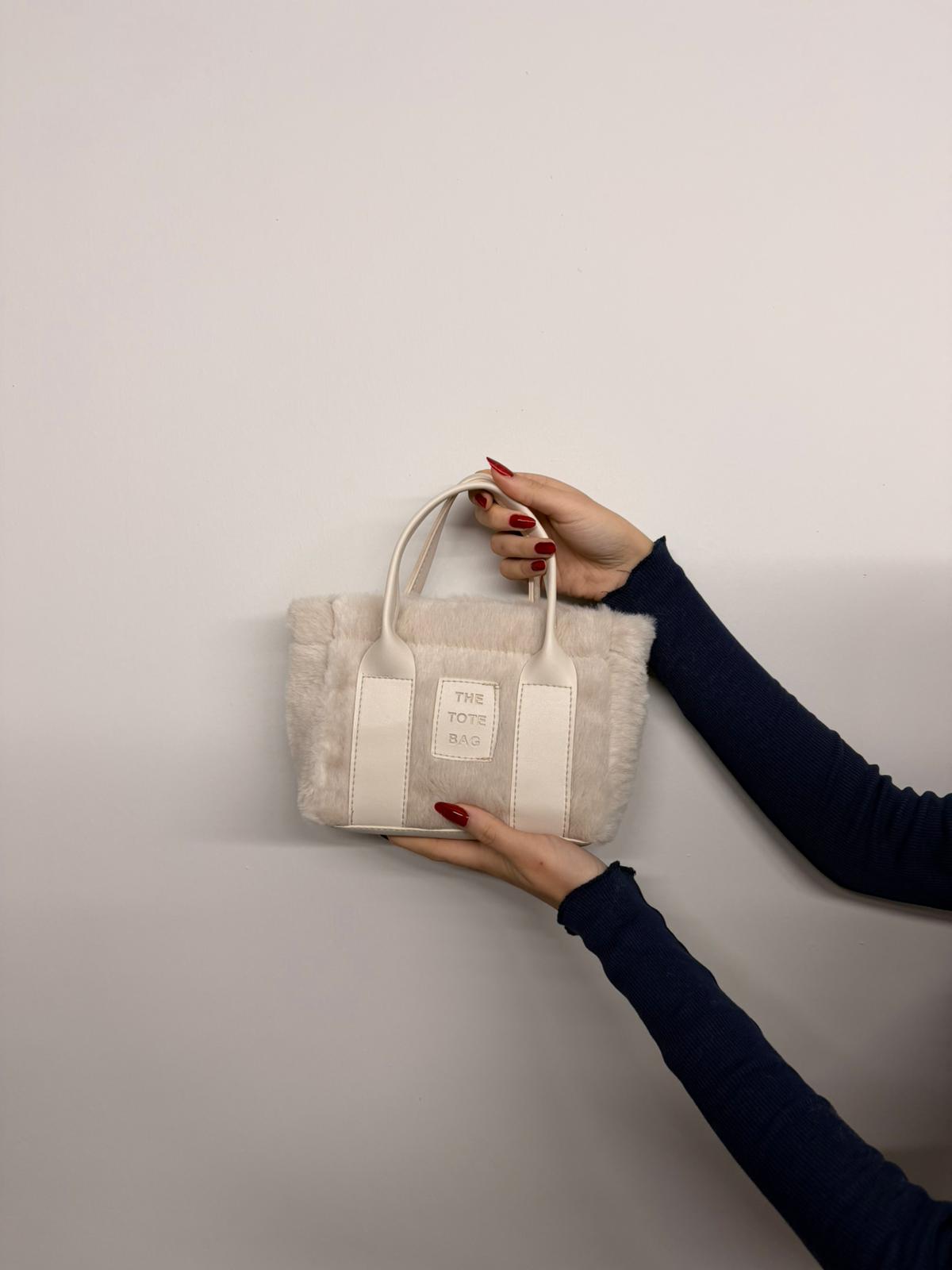 Peluş Dokulu Mini Beyaz Tote Çanta
