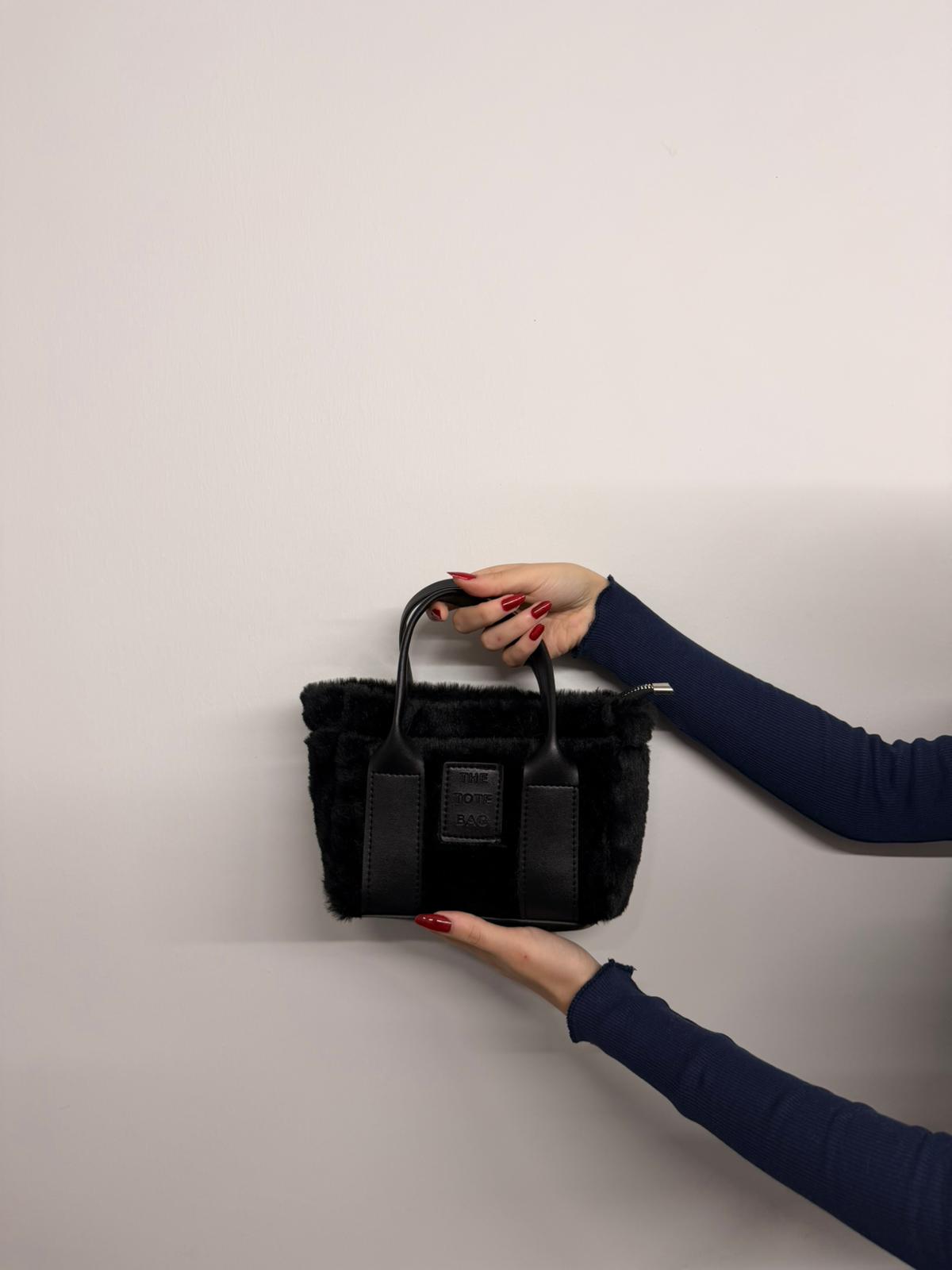 Peluş Dokulu Mini Siyah Tote Çanta (Ürün No:14)