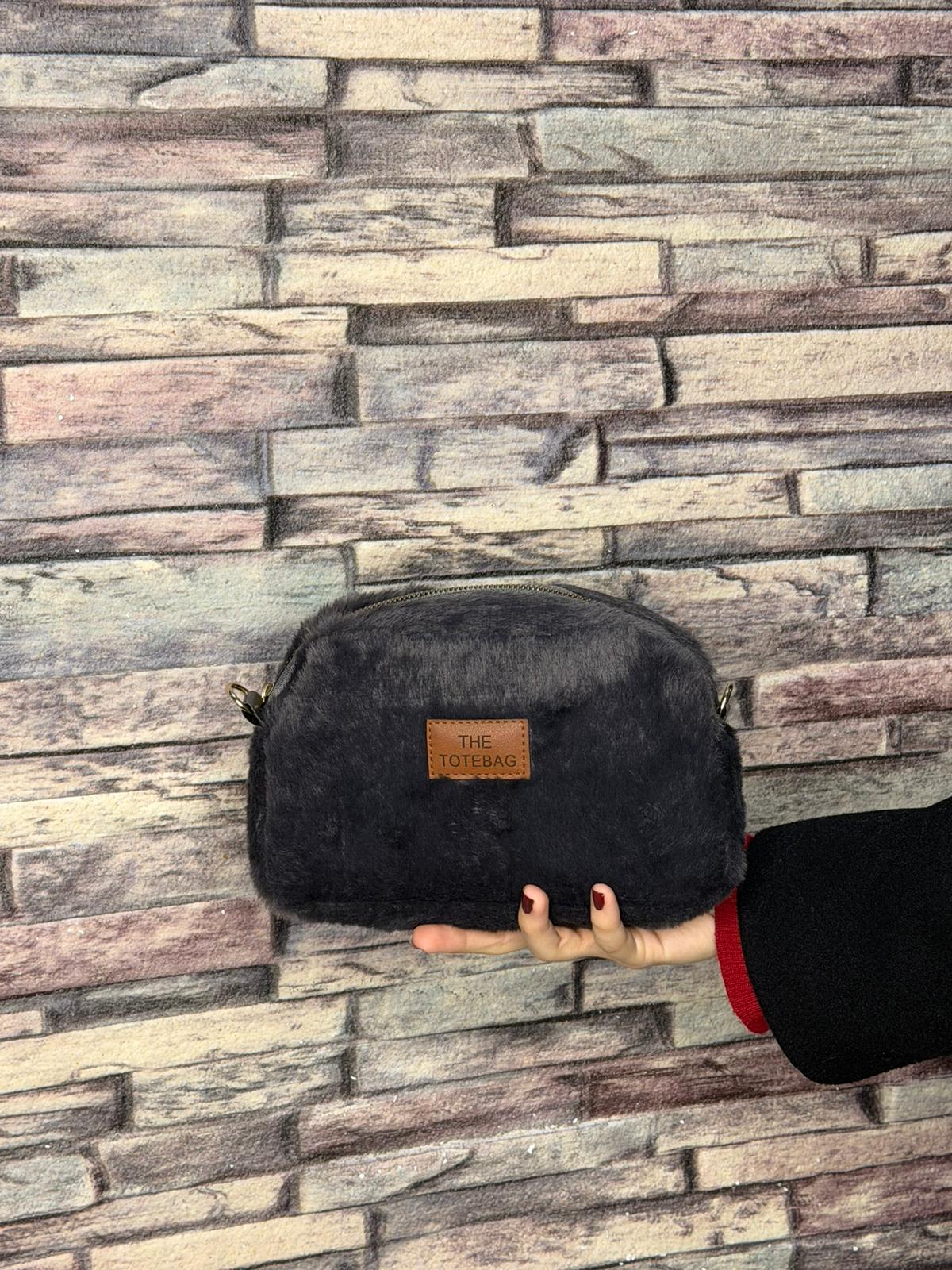 Gri Peluş Omuz Çantası (Ürün No:35)