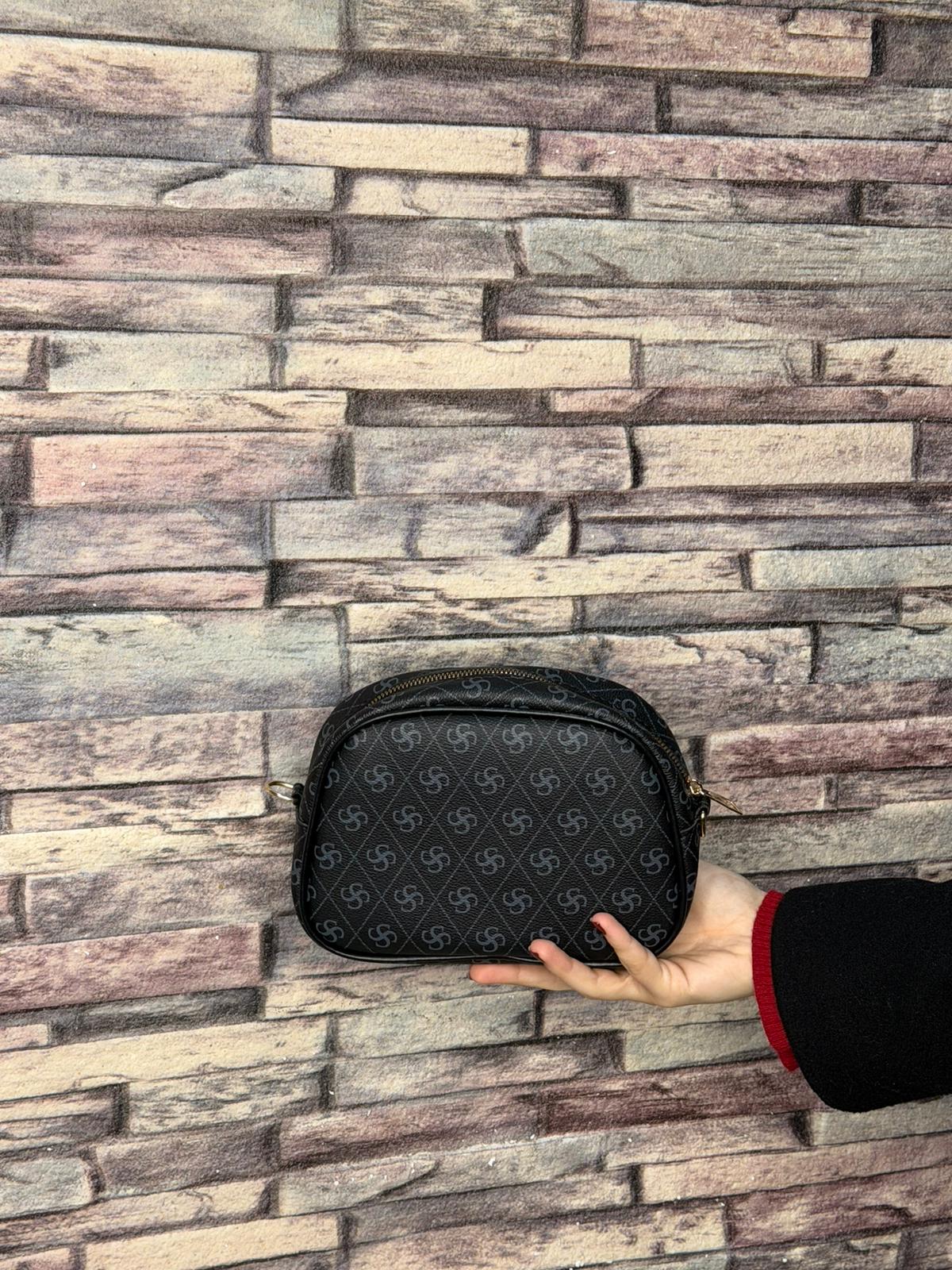 Monogram Siyah Çapraz Askılı Mini Çanta (Ürün No:60)