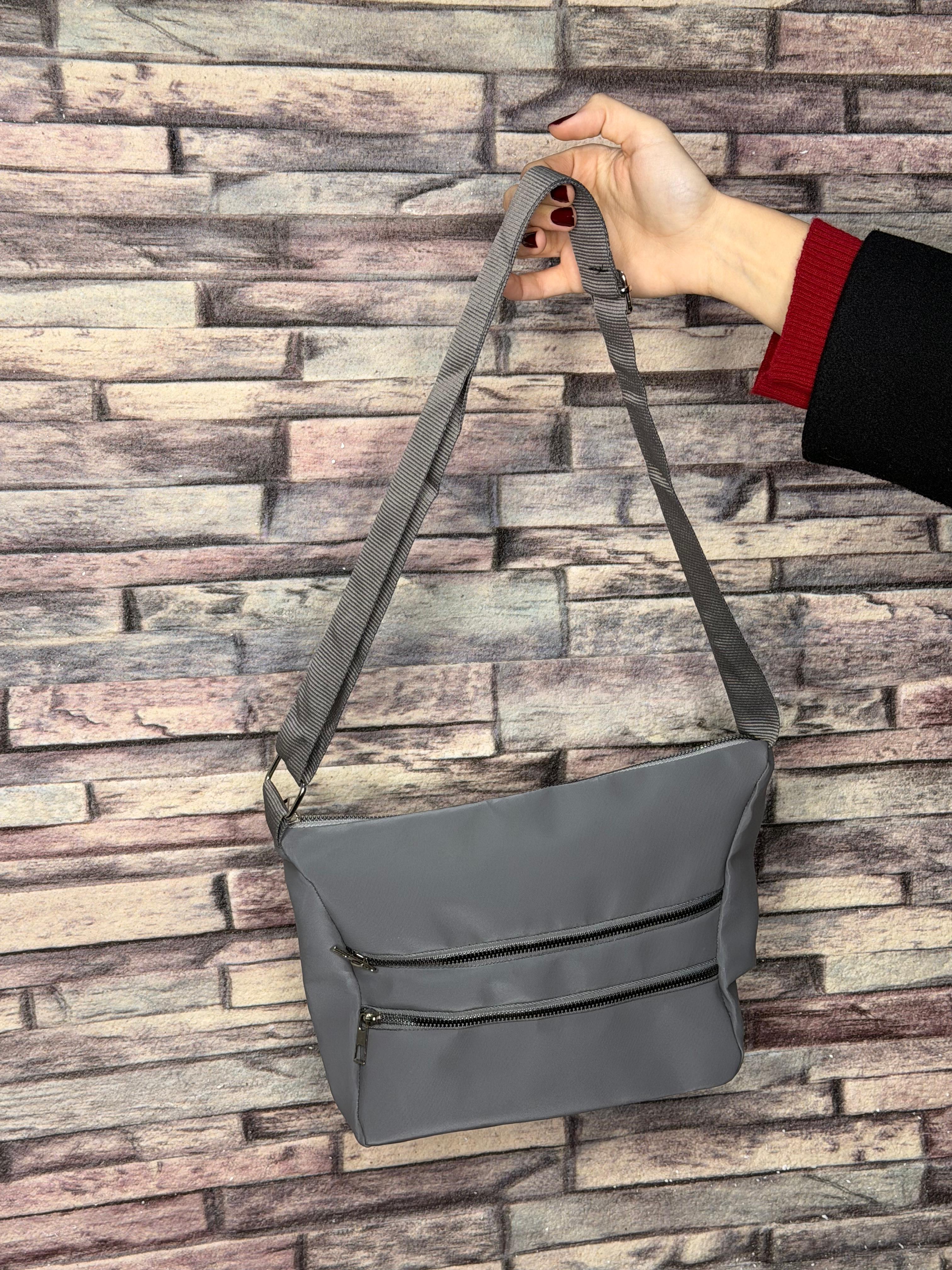 Parlak Gri Çok Gözlü Omuz Çantası (Ürün No:90)