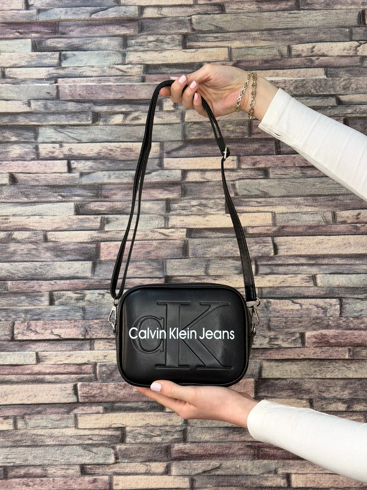 Markalı Siyah Mini Çanta (Ürün No:159)